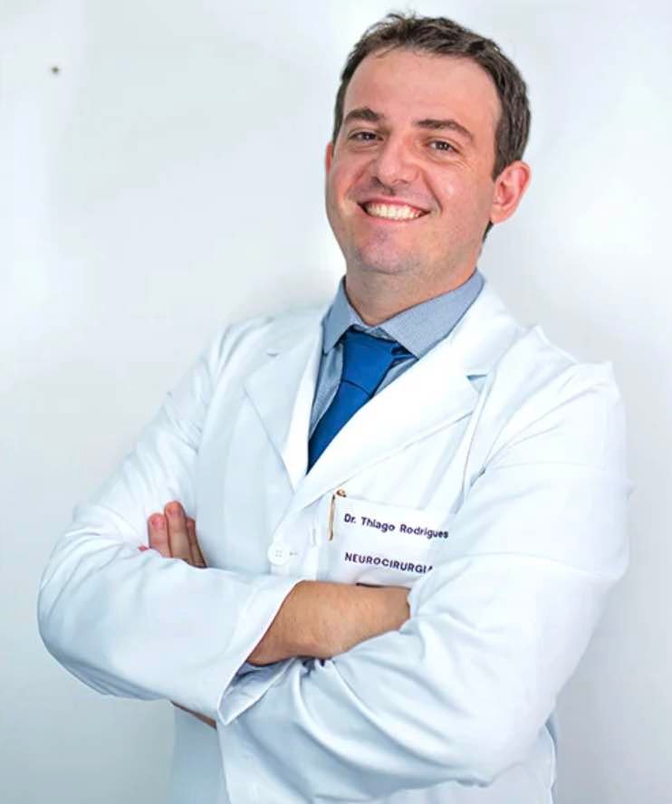 Dr. Thiago Rodrigues - Neurocirurgião e Instrutor Clínico na University of Iowa